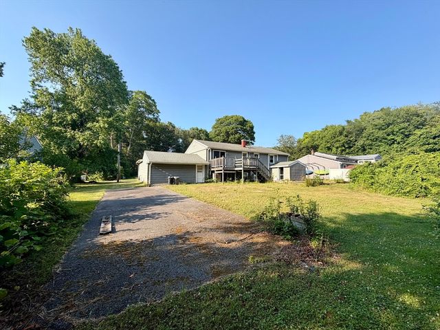 7 Keith Dr, Westport, MA 02790