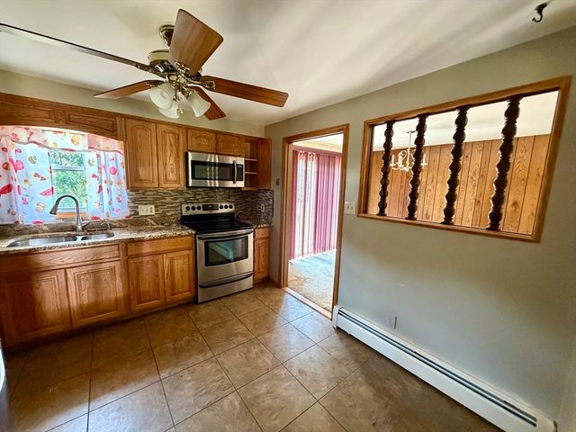 7 Keith Dr, Westport, MA 02790