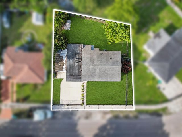 9001 NW 32nd Ct Road, Miami, FL 33147
