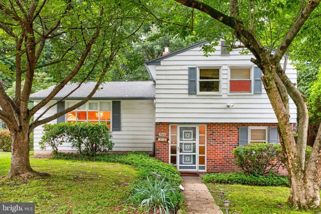 8906 ALICIA ST, PHILADELPHIA, PA 19115 — exterior