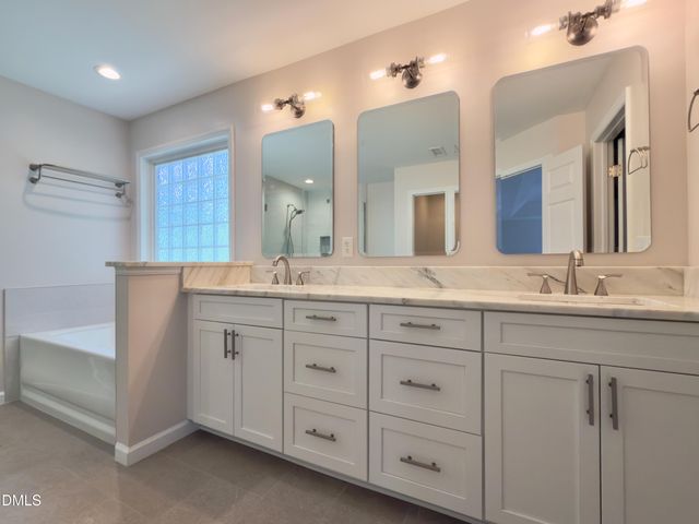 302 Sylvan Way, Chapel Hill, NC 27516