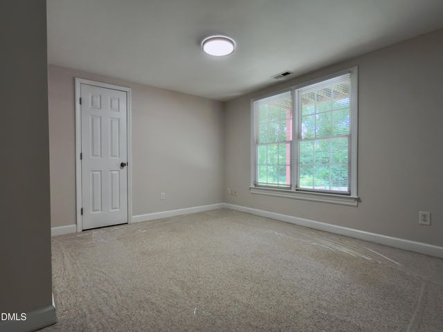 302 Sylvan Way, Chapel Hill, NC 27516