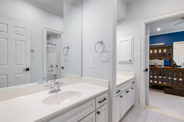 2922 Thousand Oaks DR, Austin, TX 78746