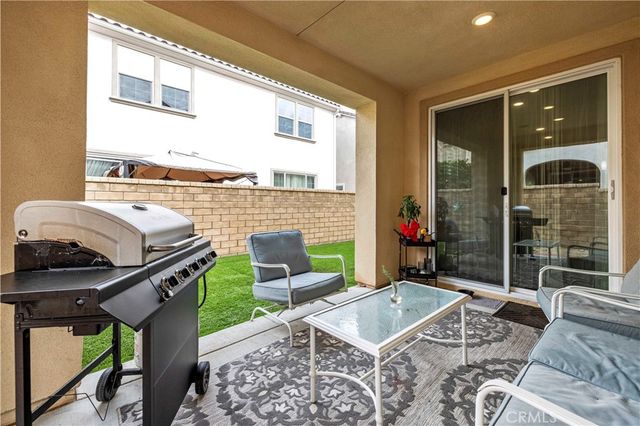 24157 Via Perla, Valencia, CA 91354