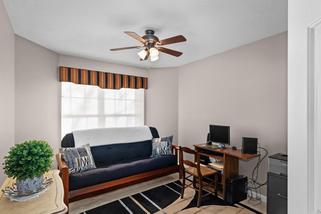 5040 55th Avenue, Bettendorf, IA 52722