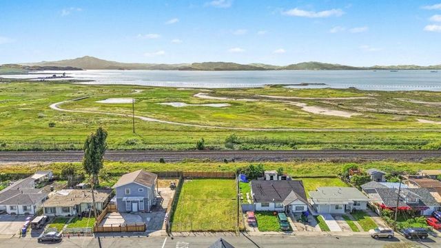 3905 Jenkins Way, San Pablo, CA 94806