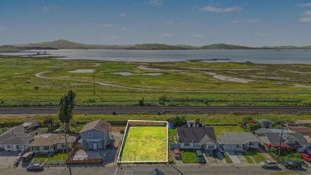 3905 Jenkins Way, San Pablo, CA 94806