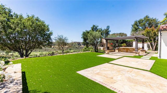 23 Prairie Grass, Irvine, CA 92603