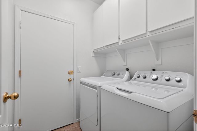 6370 W Wahalla Lane, Glendale, AZ 85308