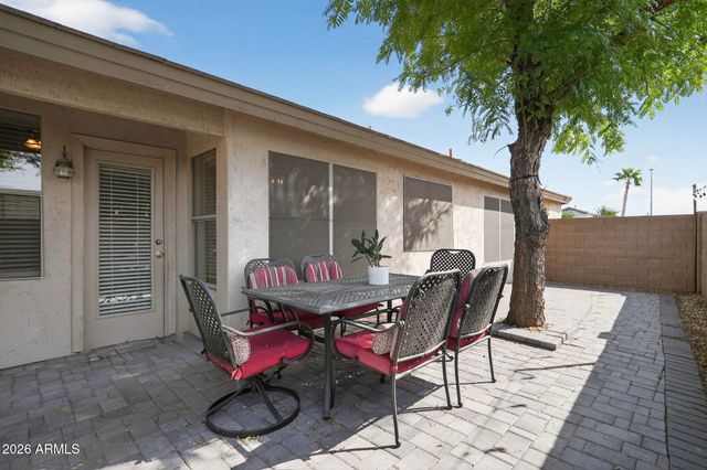 6370 W Wahalla Lane, Glendale, AZ 85308