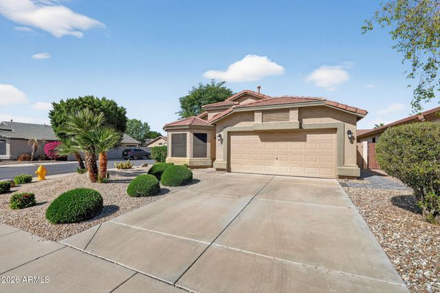 6370 W Wahalla Lane, Glendale, AZ 85308