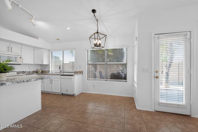 6370 W Wahalla Lane, Glendale, AZ 85308