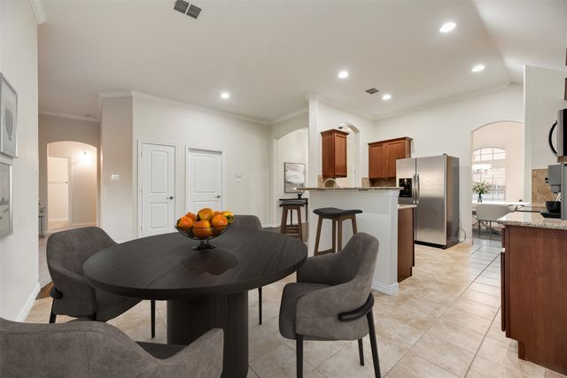 620 S Heights Drive, Crowley, TX 76036