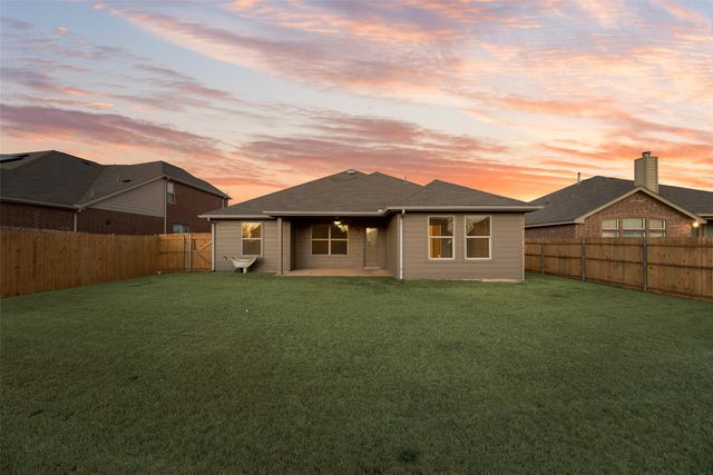 620 S Heights Drive, Crowley, TX 76036