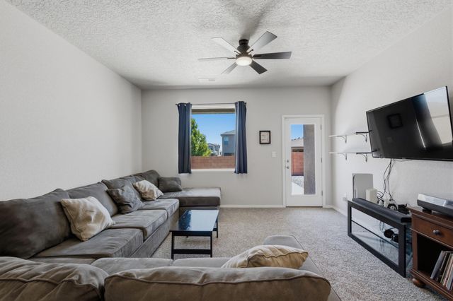 10728 Sabino Lp Loop SW, Albuquerque, NM 87121