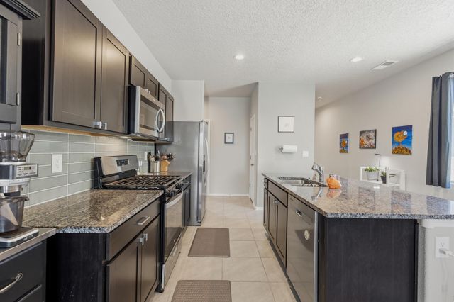 10728 Sabino Lp Loop SW, Albuquerque, NM 87121