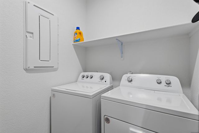 10728 Sabino Lp Loop SW, Albuquerque, NM 87121