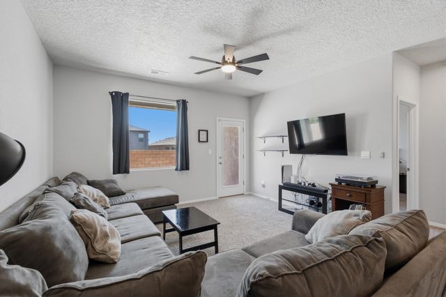 10728 Sabino Lp Loop SW, Albuquerque, NM 87121
