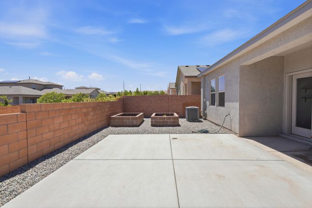 10728 Sabino Lp Loop SW, Albuquerque, NM 87121