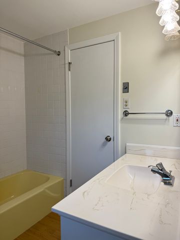 67 Mohawk Drive, East Hartford, CT 06108