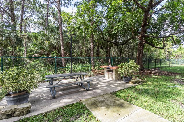 7515 NW 79th Avenue 109, Tamarac, FL 33321