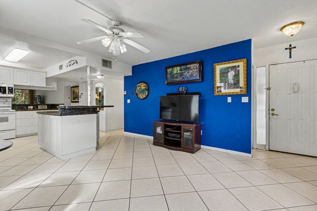 7515 NW 79th Avenue 109, Tamarac, FL 33321