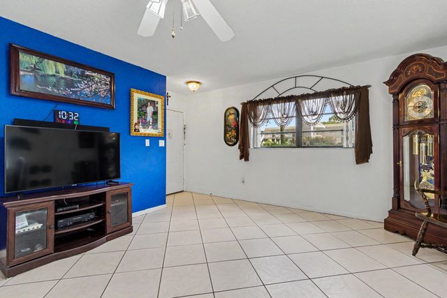 7515 NW 79th Avenue 109, Tamarac, FL 33321