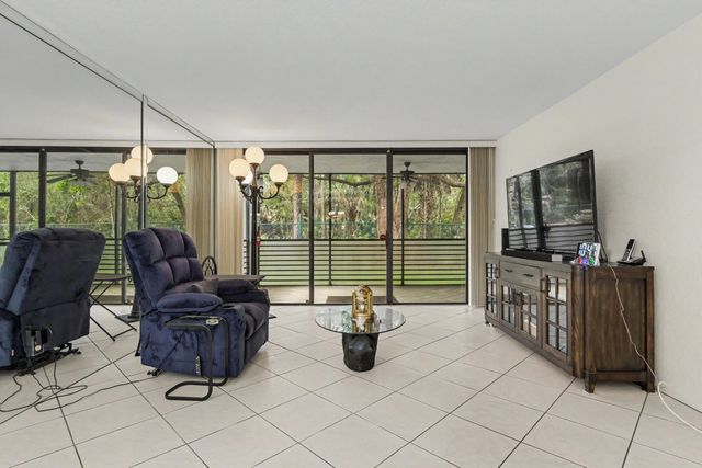 7515 NW 79th Avenue 109, Tamarac, FL 33321