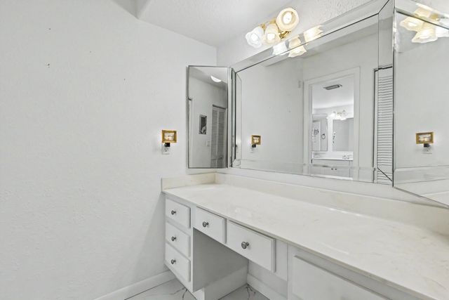 7515 NW 79th Avenue 109, Tamarac, FL 33321