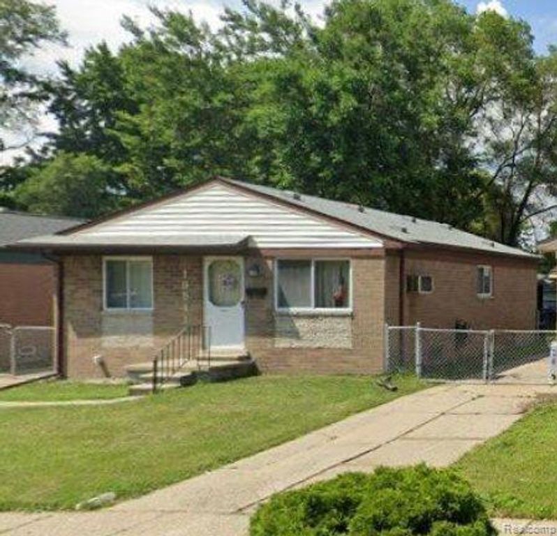 19541 COLMAN Street, Clinton Township, MI 48035
