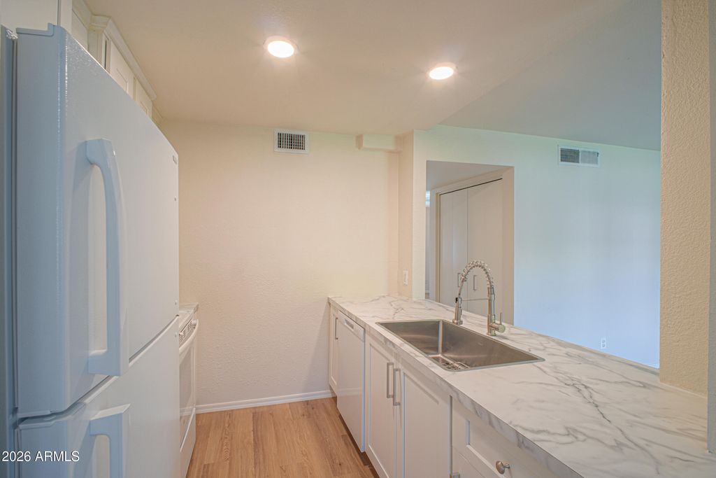 616 S HARDY Drive 132, Tempe, AZ 85281 — photo 2