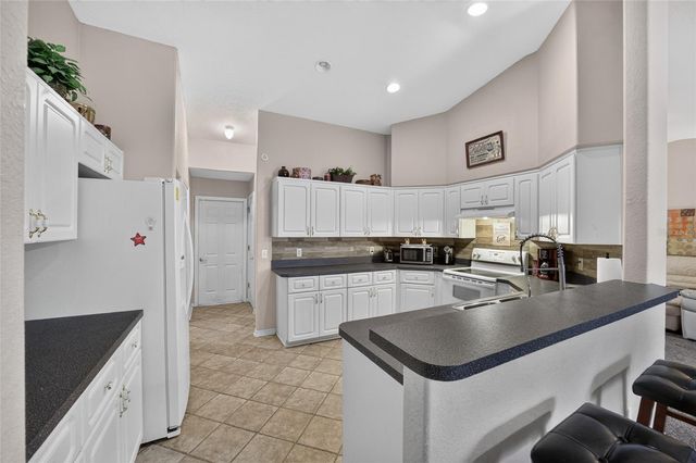 10121 SW 61ST TERRACE ROAD, Ocala, FL 34476