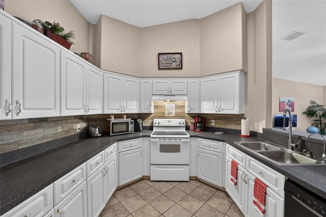 10121 SW 61ST TERRACE ROAD, Ocala, FL 34476