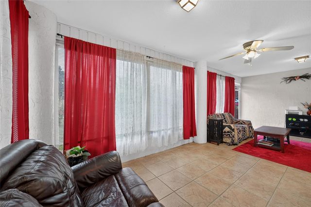 10121 SW 61ST TERRACE ROAD, Ocala, FL 34476