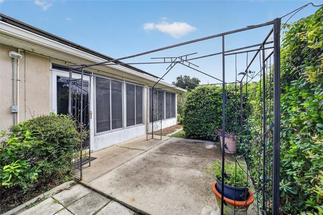 10121 SW 61ST TERRACE ROAD, Ocala, FL 34476