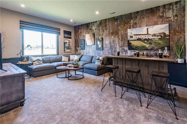 2004 Silver Linden Drive, Tipp City, OH 45371