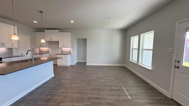 4231 CORNERSTONE Circle, Granbury, TX 76048