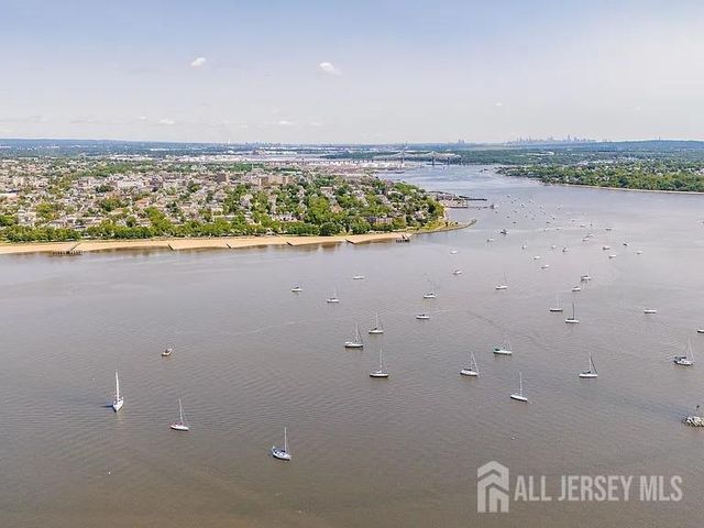 2000 schindler Drive, South Amboy, MA 05579