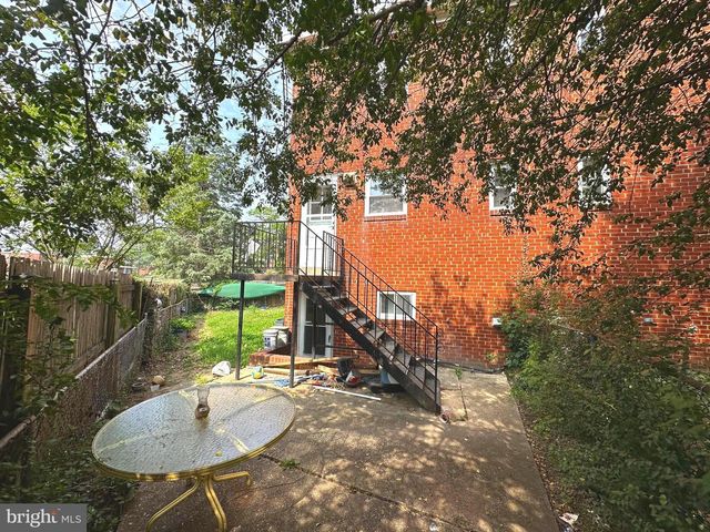 1001 RUATAN ST, Silver Spring, MD 20903