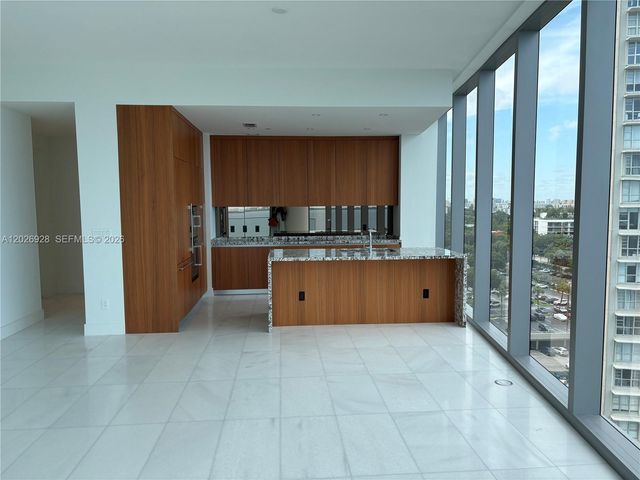 175 SE 25 Road 901, Miami, FL 33129