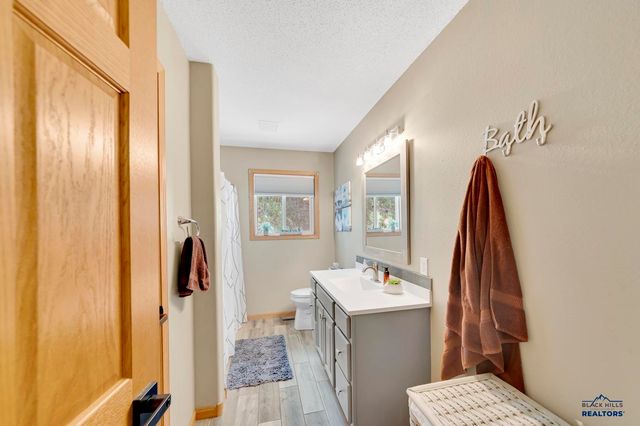 4839 WHISPERING PINES DR, Rapid City, SD 57702
