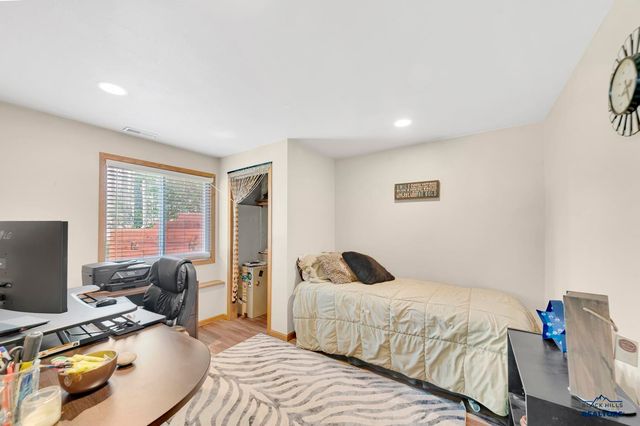 4839 WHISPERING PINES DR, Rapid City, SD 57702
