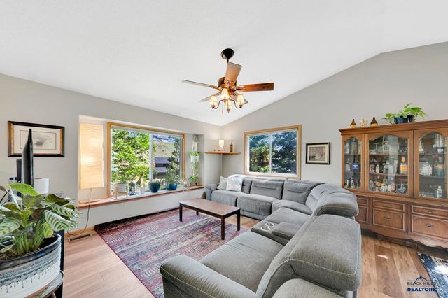 4839 WHISPERING PINES DR, Rapid City, SD 57702