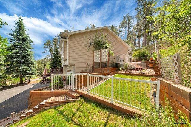 4839 WHISPERING PINES DR, Rapid City, SD 57702
