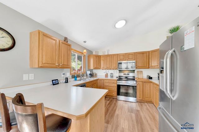 4839 WHISPERING PINES DR, Rapid City, SD 57702