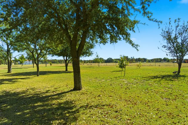 2710 Fairview Road, Millsap, TX 76066