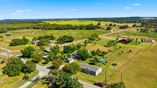 2710 Fairview Road, Millsap, TX 76066