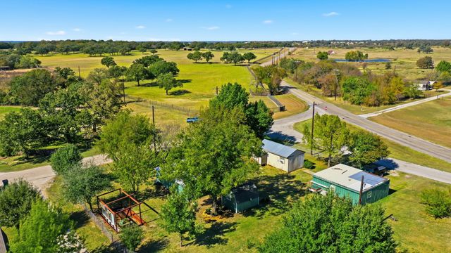 2710 Fairview Road, Millsap, TX 76066