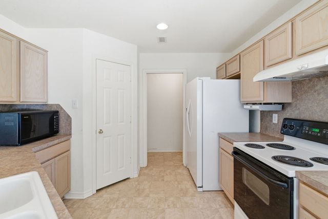 2710 Fairview Road, Millsap, TX 76066