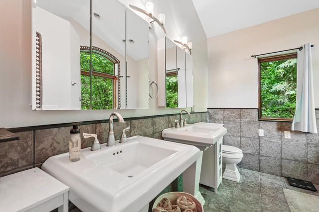 21180 Mary Lynn DRIVE, Brookfield, WI 53045